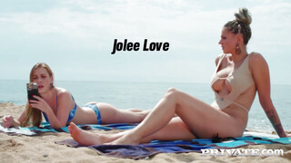 Jolee Loveot a strandon szedik fel egy pici análba baszásra