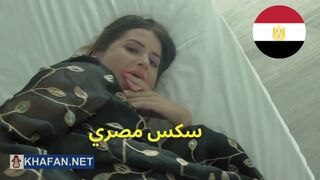 Arab milf hatalmas seggét megbassza egy amatőr pov-ban